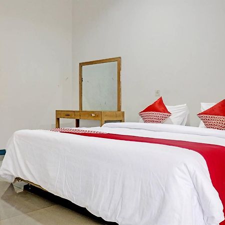 Oyo 90483 Homestay Permata Syariah Bangko Buitenkant foto