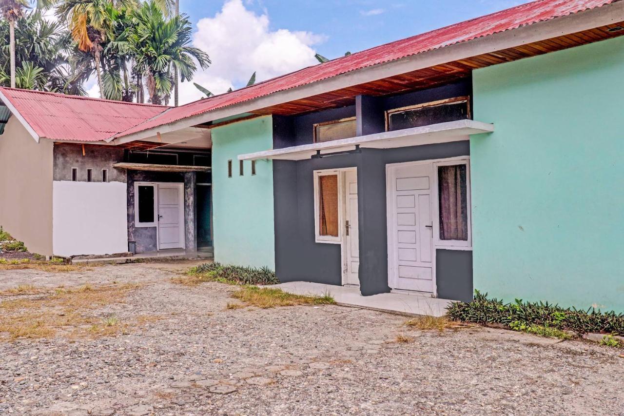 Oyo 90483 Homestay Permata Syariah Bangko Buitenkant foto
