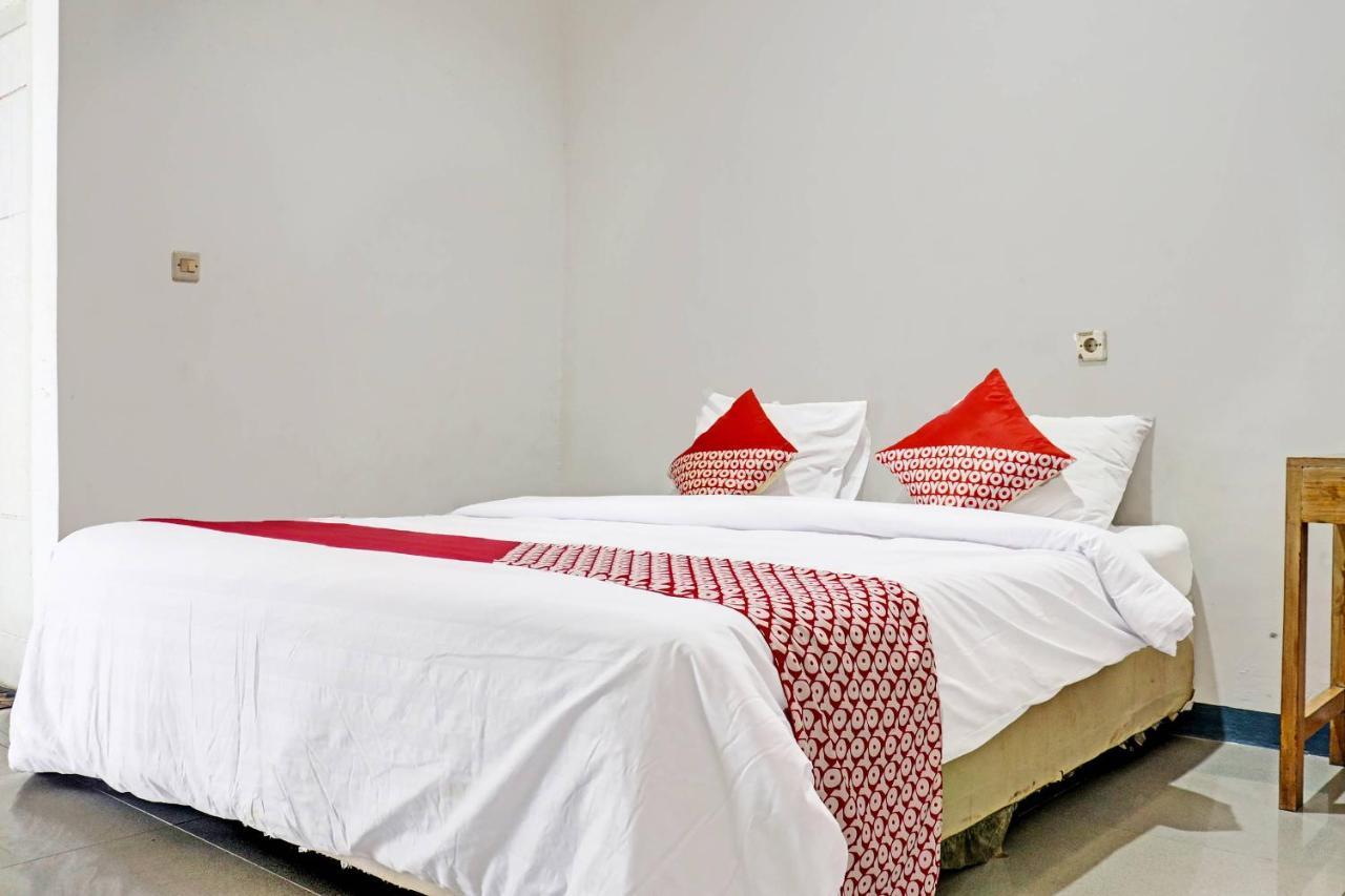 Oyo 90483 Homestay Permata Syariah Bangko Buitenkant foto