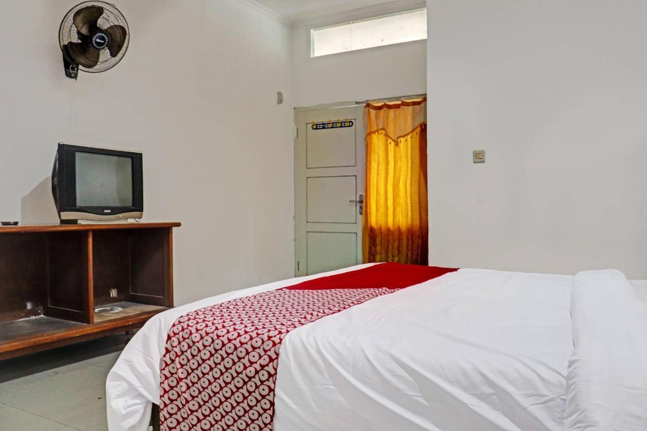 Oyo 90483 Homestay Permata Syariah Bangko Buitenkant foto