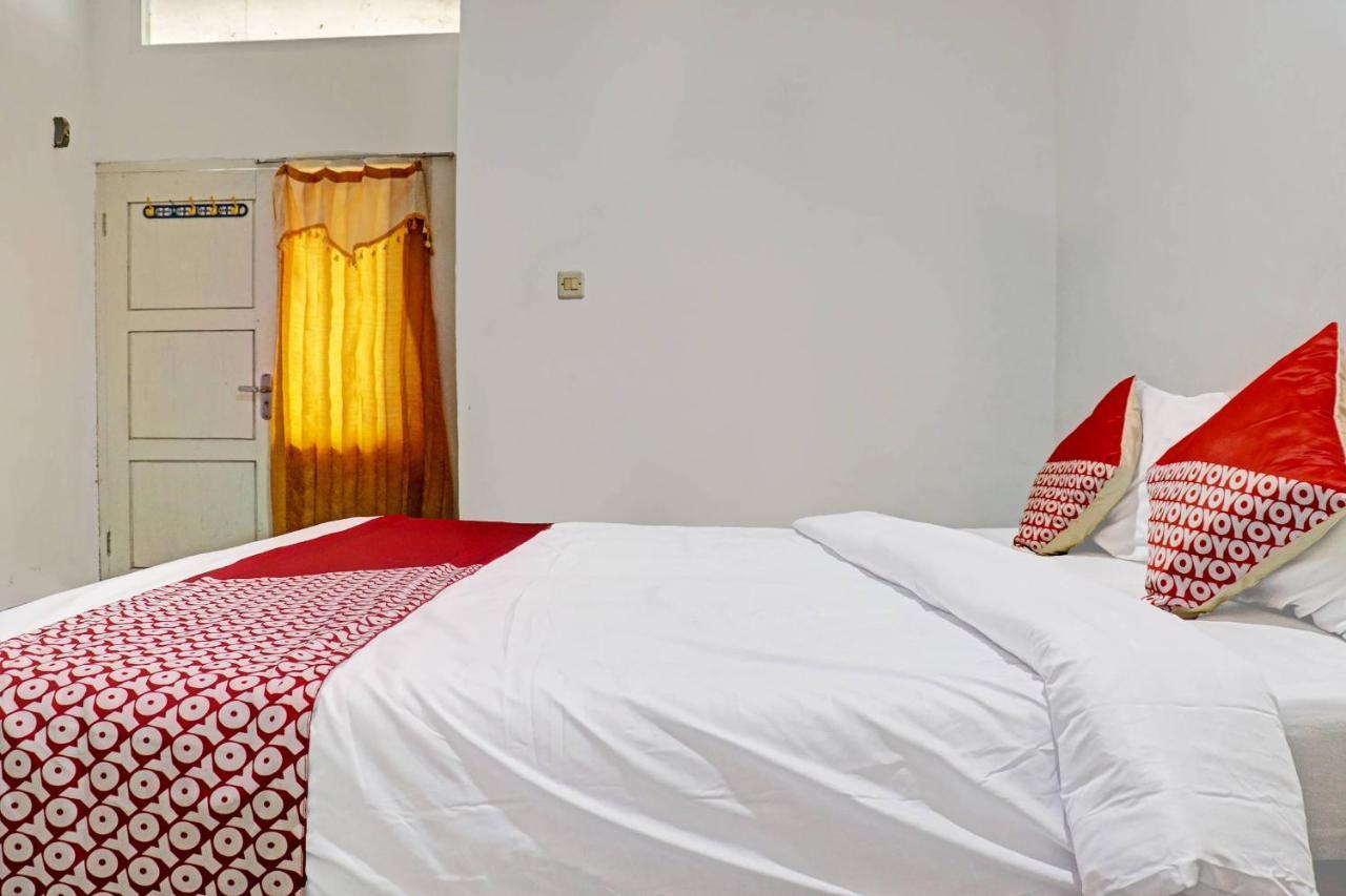 Oyo 90483 Homestay Permata Syariah Bangko Buitenkant foto