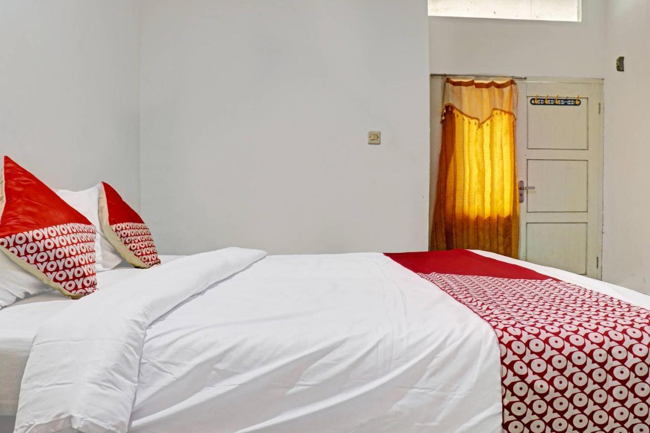 Oyo 90483 Homestay Permata Syariah Bangko Buitenkant foto